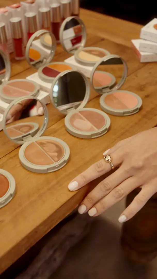 care natural beauty — Lançamento de coleção